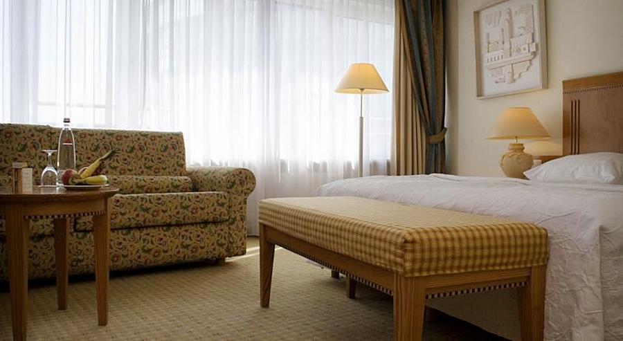 Hotel Domicil By Golden Tulip 4*